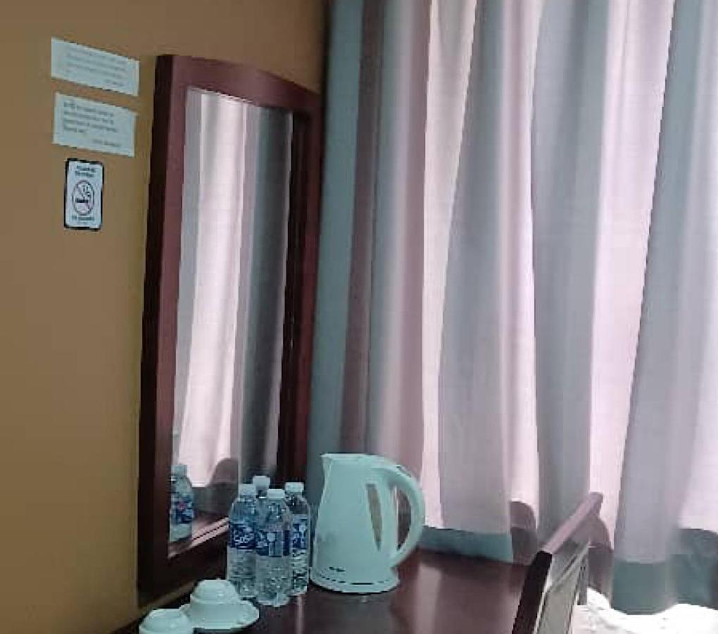 Hotel Sadong88 Kota Kinabalu Exterior foto